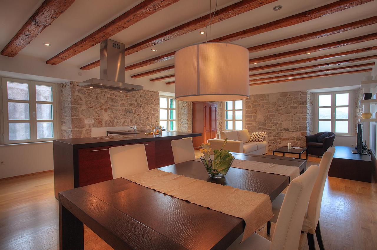 Casa Marina Apartments 希贝尼克 外观 照片