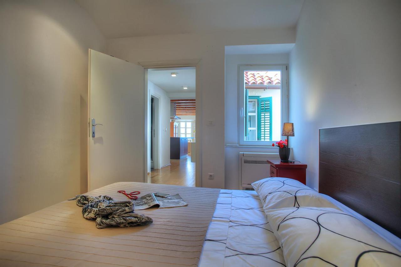 Casa Marina Apartments 希贝尼克 外观 照片
