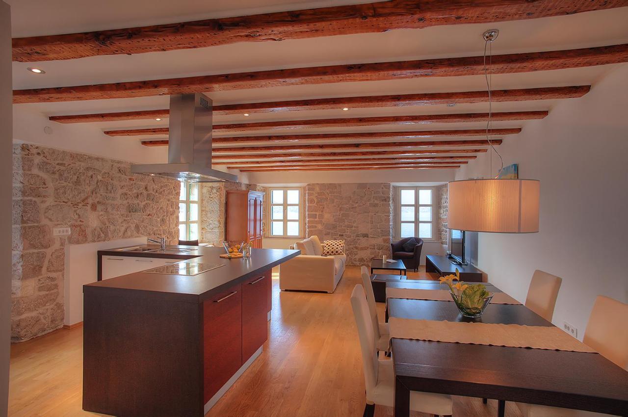 Casa Marina Apartments 希贝尼克 外观 照片