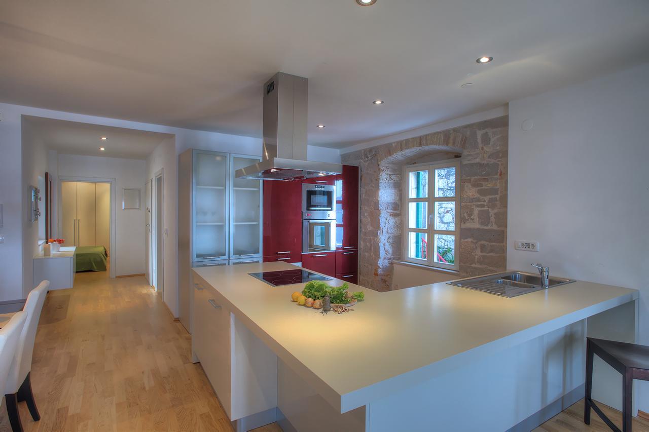 Casa Marina Apartments 希贝尼克 外观 照片