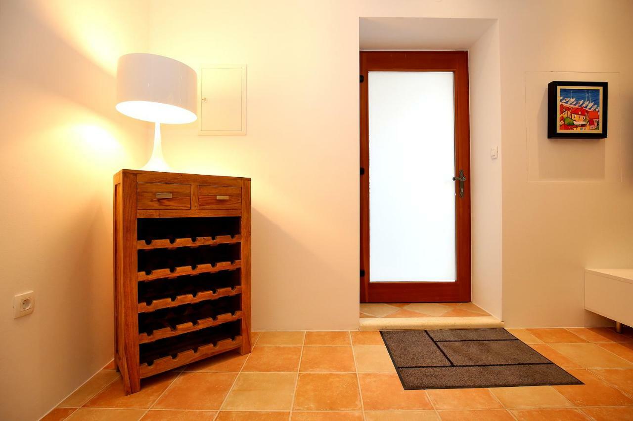 Casa Marina Apartments 希贝尼克 外观 照片