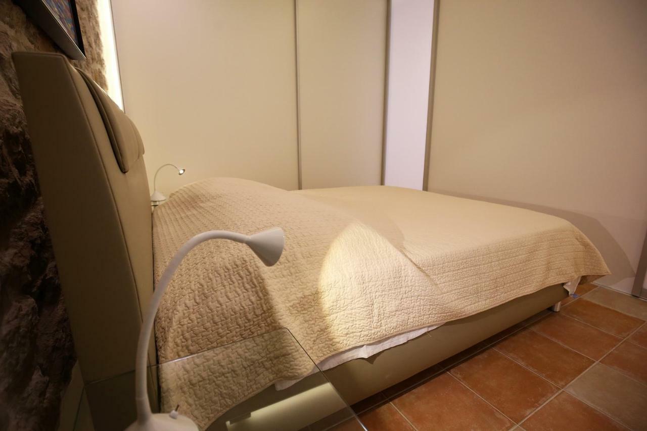 Casa Marina Apartments 希贝尼克 外观 照片