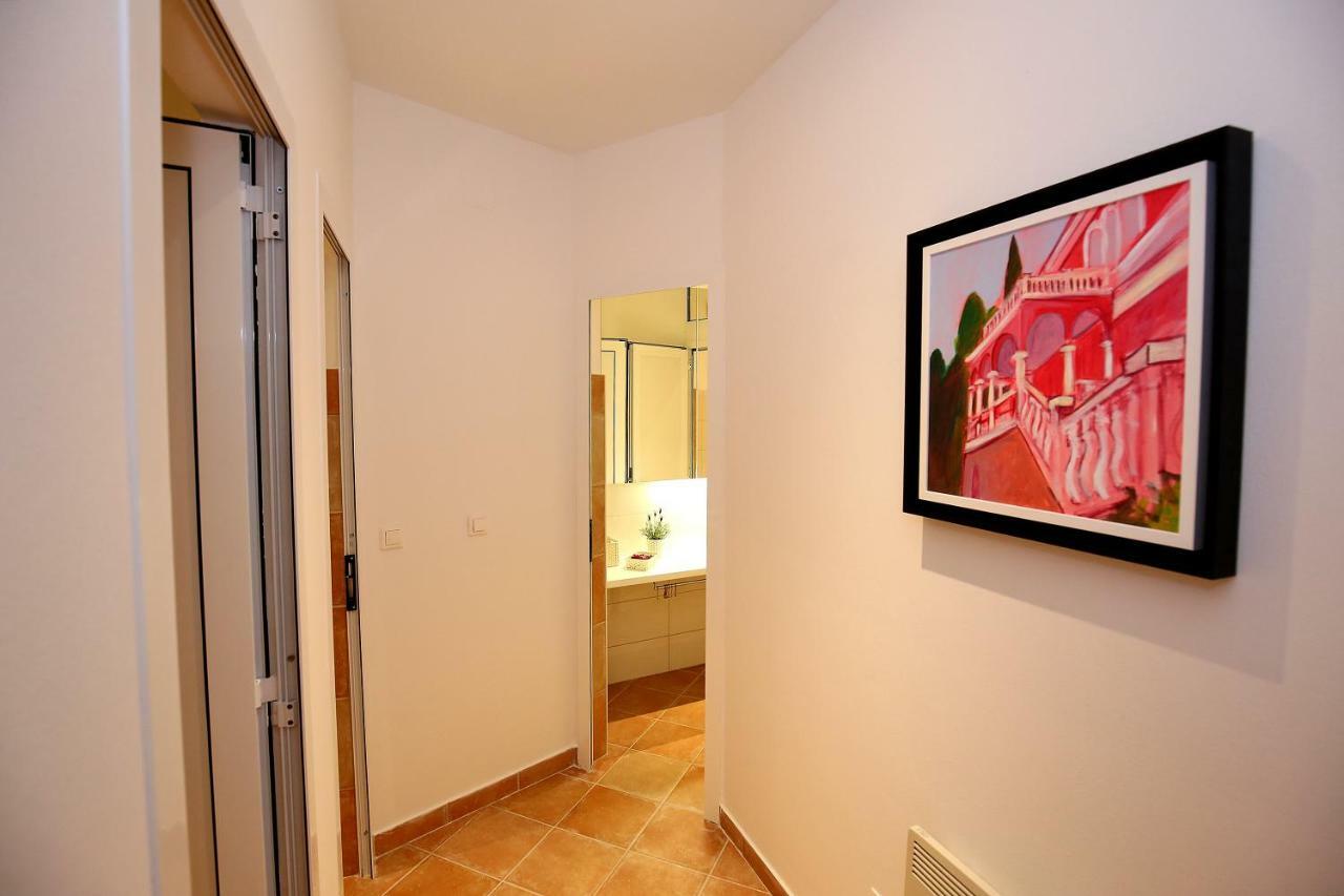 Casa Marina Apartments 希贝尼克 外观 照片